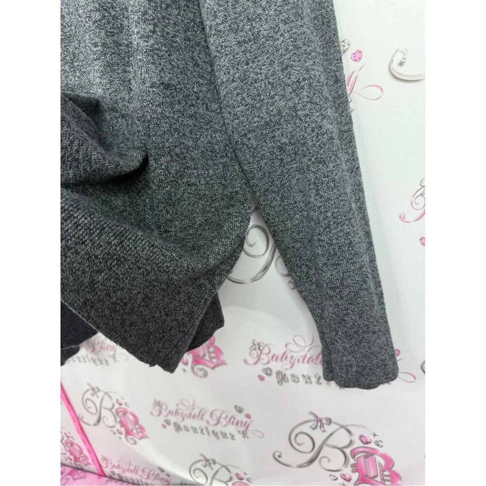 Banana Republic Men’s Heather Gray Crewneck Sweater premium luxe yarn